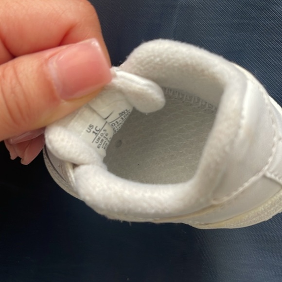 Nike Baby Walker Shoes in Cream - Picture 4 of 4
